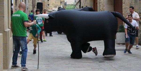 Toros hinchables gigantes